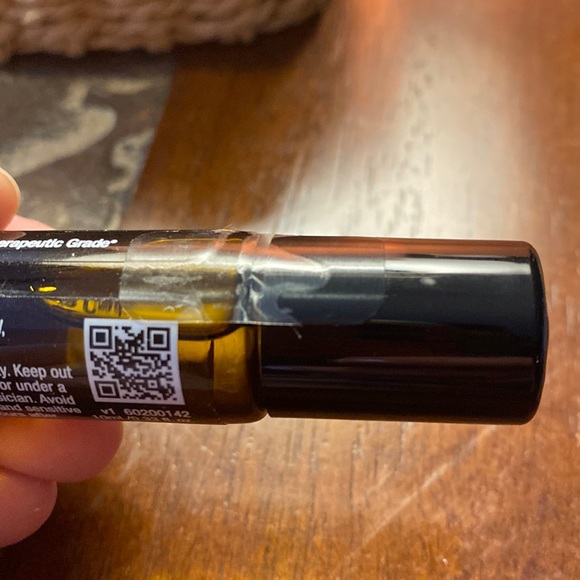 🆕 dōTERRA On Guard touch roll on essential oil x01/2026 sealed - Picture 4 of 6